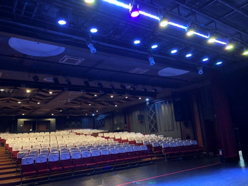 脫口秀精品專場(chǎng) 北京喜劇中心引爆京城笑點(diǎn)，專業(yè)演出經(jīng)紀(jì)助陣打造爆笑盛宴